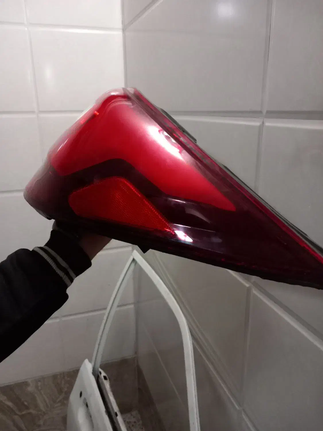 چراغ خطر دناپلاست|قطعات یدکی و لوازم جانبی|اصفهان, باغ فدک|دیوار