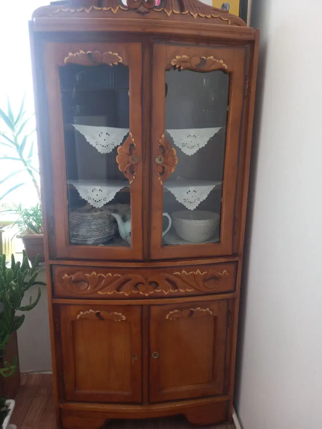 بوفه چوبی|بوفه، ویترین، کنسول|خوی, |دیوار