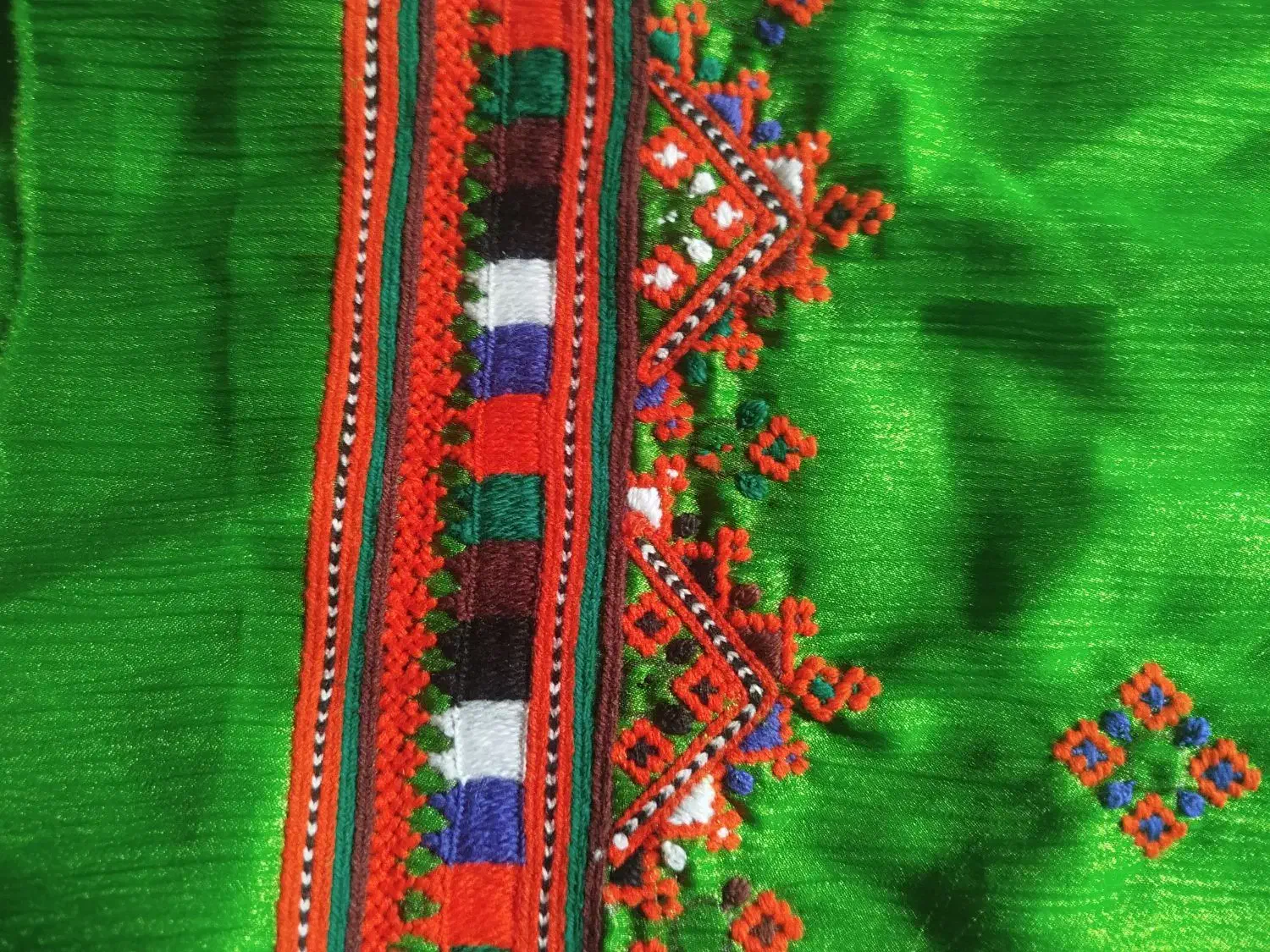 لباس بلوچی با دوچ موسوم تمیز نوح نوح|لباس|تلنگ, |دیوار