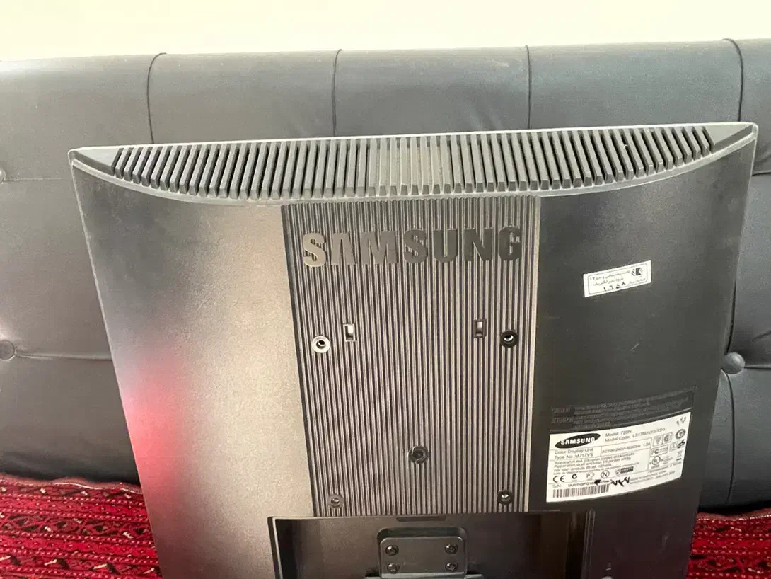 مانیتور های الجی و سامسونگ ۱۷ اینچ|قطعات و لوازم جانبی رایانه|تهران, فردوسی|دیوار