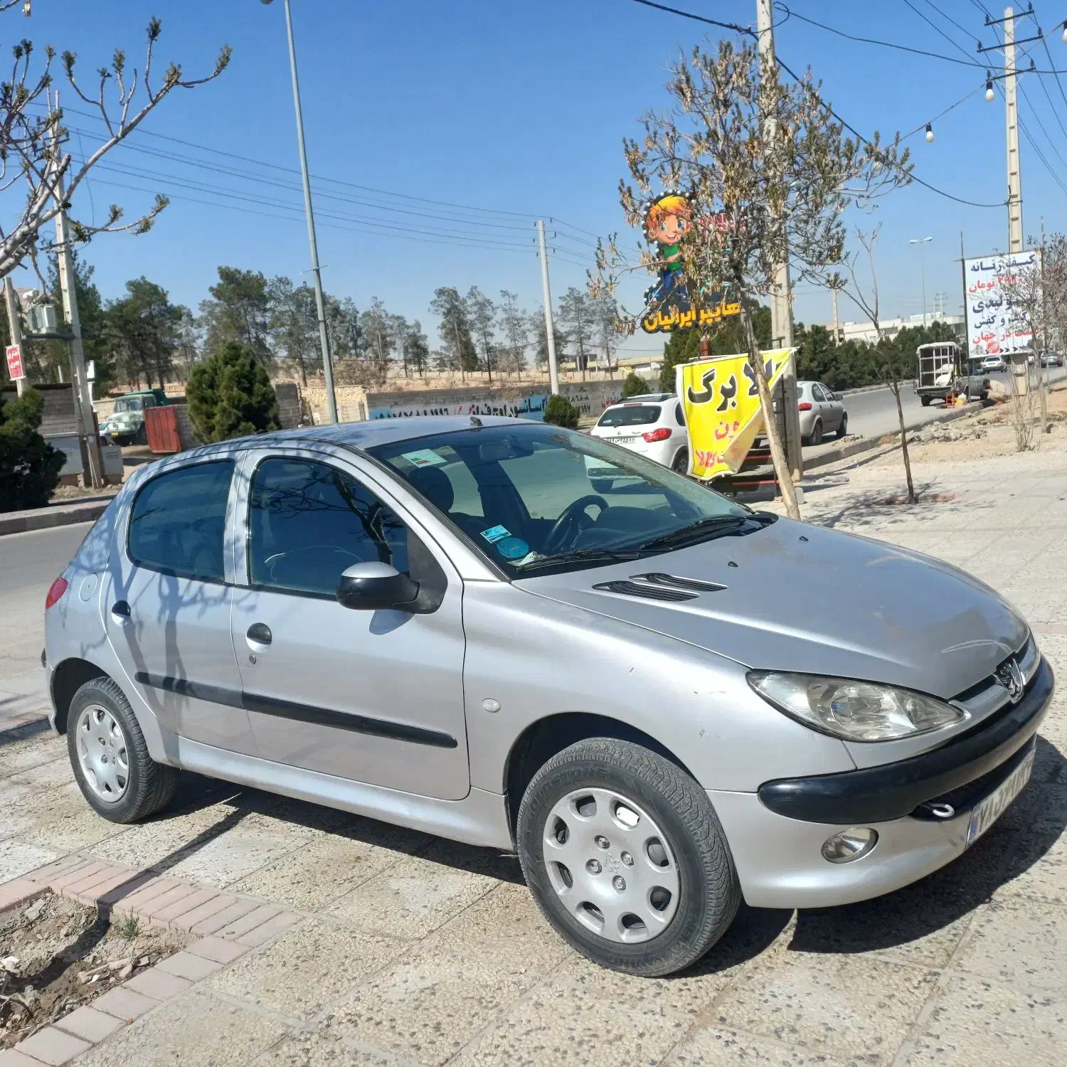 پژو ۲۰۶ مدل۸۵|خودرو سواری و وانت|شیراز, زیباشهر|دیوار