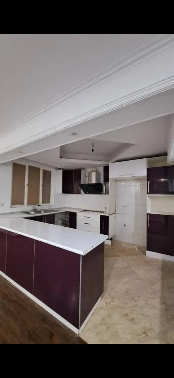 پنجره آهنی و درب چوبی|مصالح و تجهیزات ساختمان|تهران, اختیاریه|دیوار