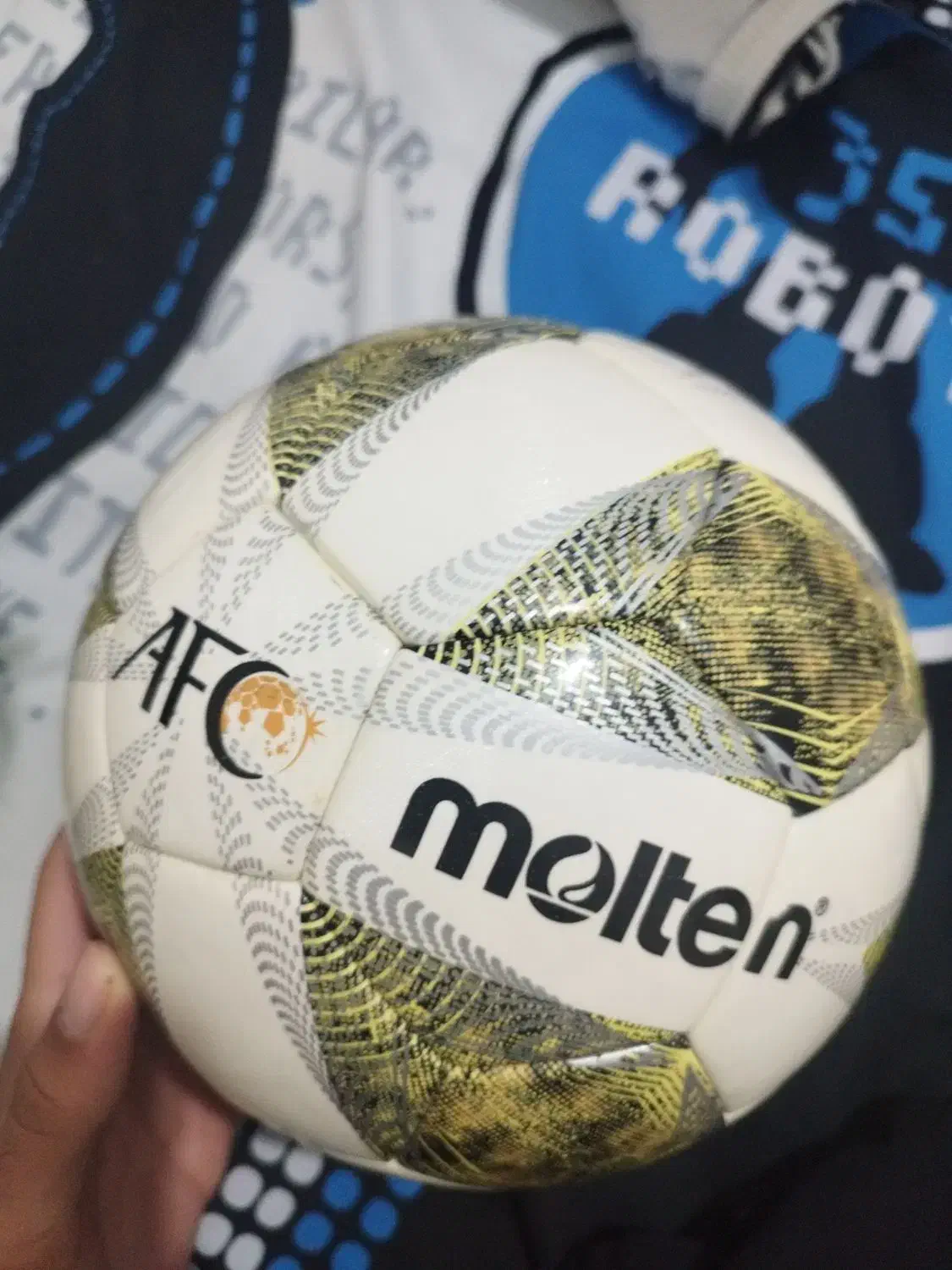 توپ فوتسال و والیبال|ورزشهای توپی|شاهینشهر, فردوسی|دیوار