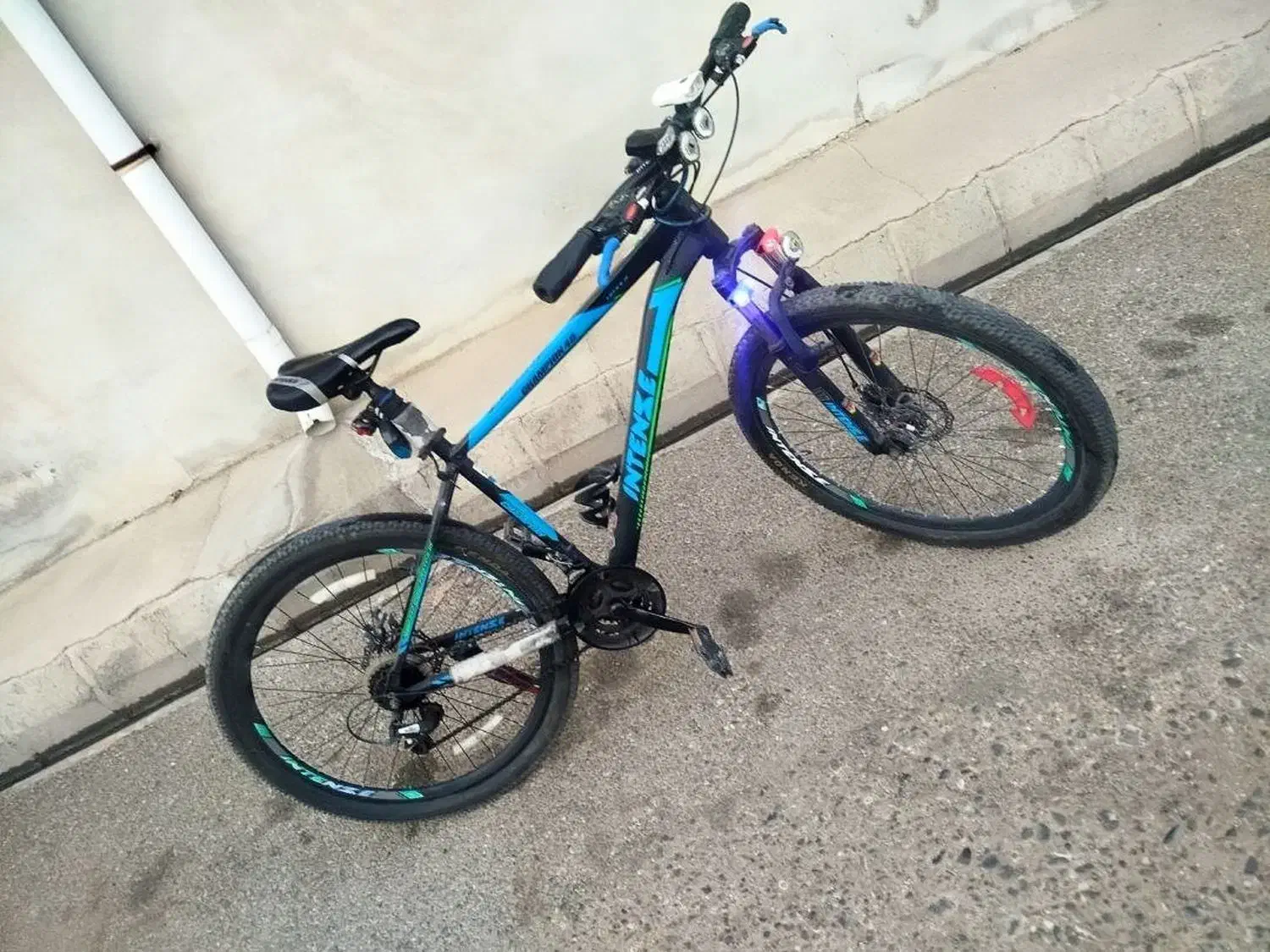 فروش دوچرخه کوهستانی اینتنس مدل چمپیون 4D|دوچرخه، اسکیت، اسکوتر|شاهین دژ, |دیوار