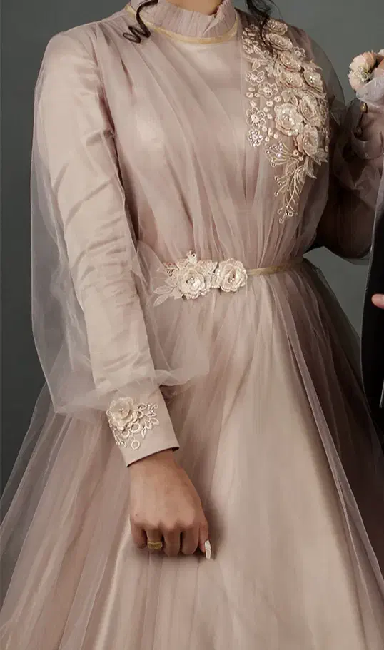 مجلسی خاص|لباس|دورود, |دیوار