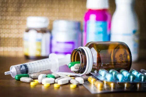 آموزش نسخه پیچی و نسخه خوانی به همراه معرفی به کار|خدمات آموزشی|سهند, |دیوار