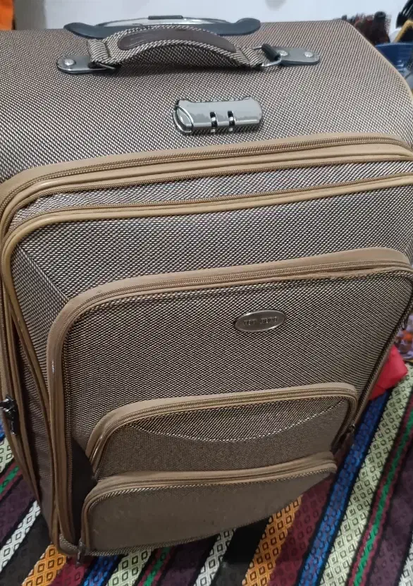 چمدان|کیف، کفش، کمربند|مریوان, |دیوار