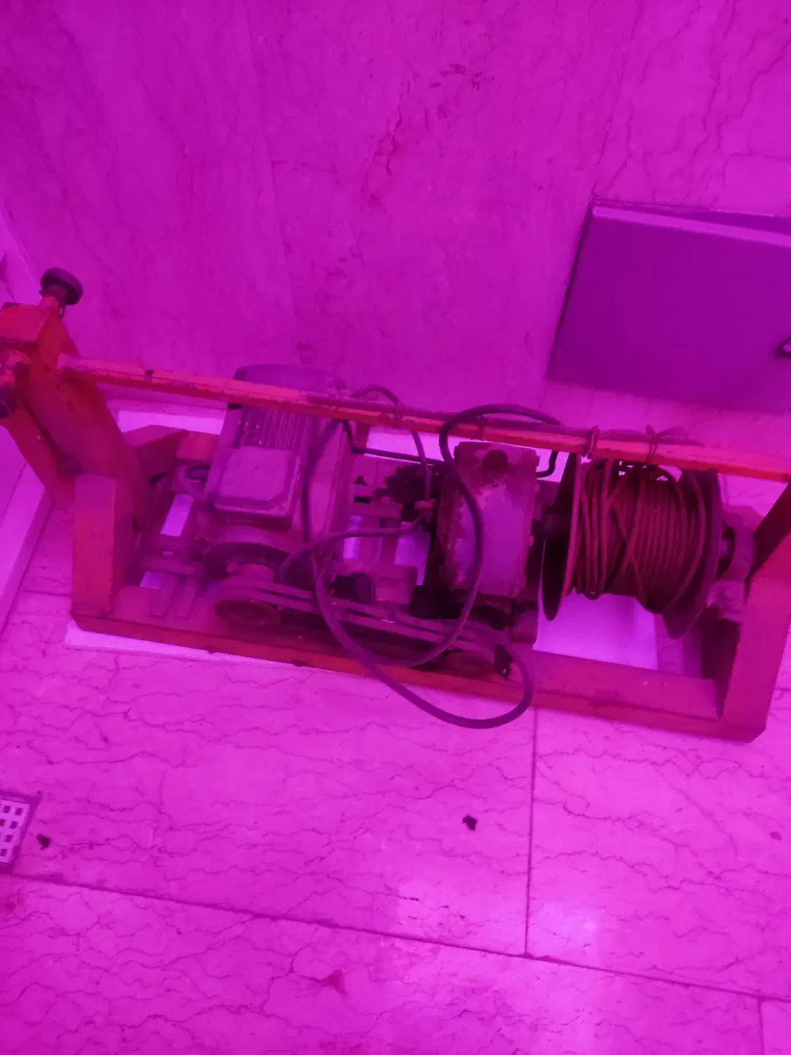 بالابر|ابزارآلات|صفادشت, |دیوار