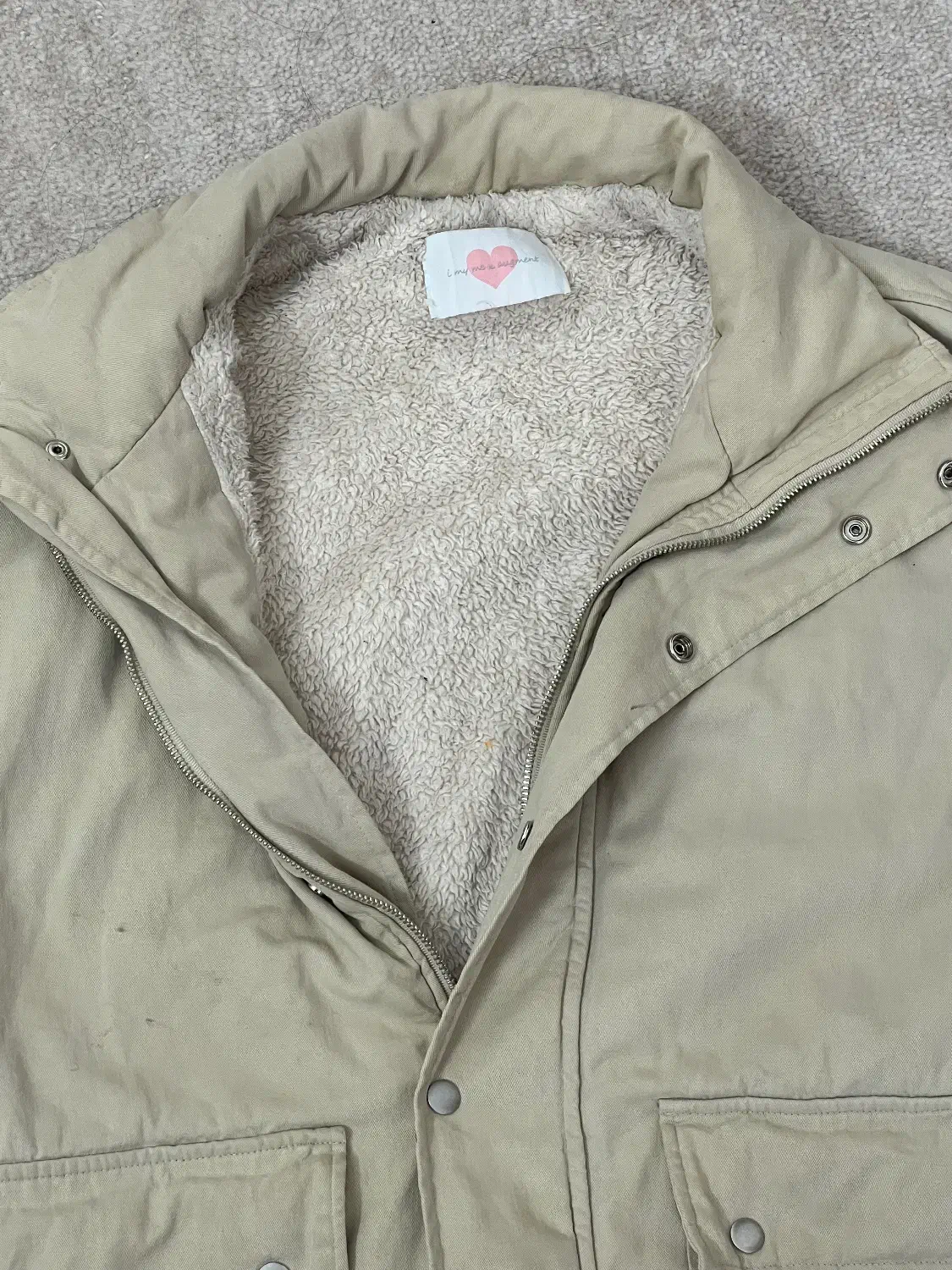 کت باکسی|لباس|اسلام‌شهر, کاشانک|دیوار