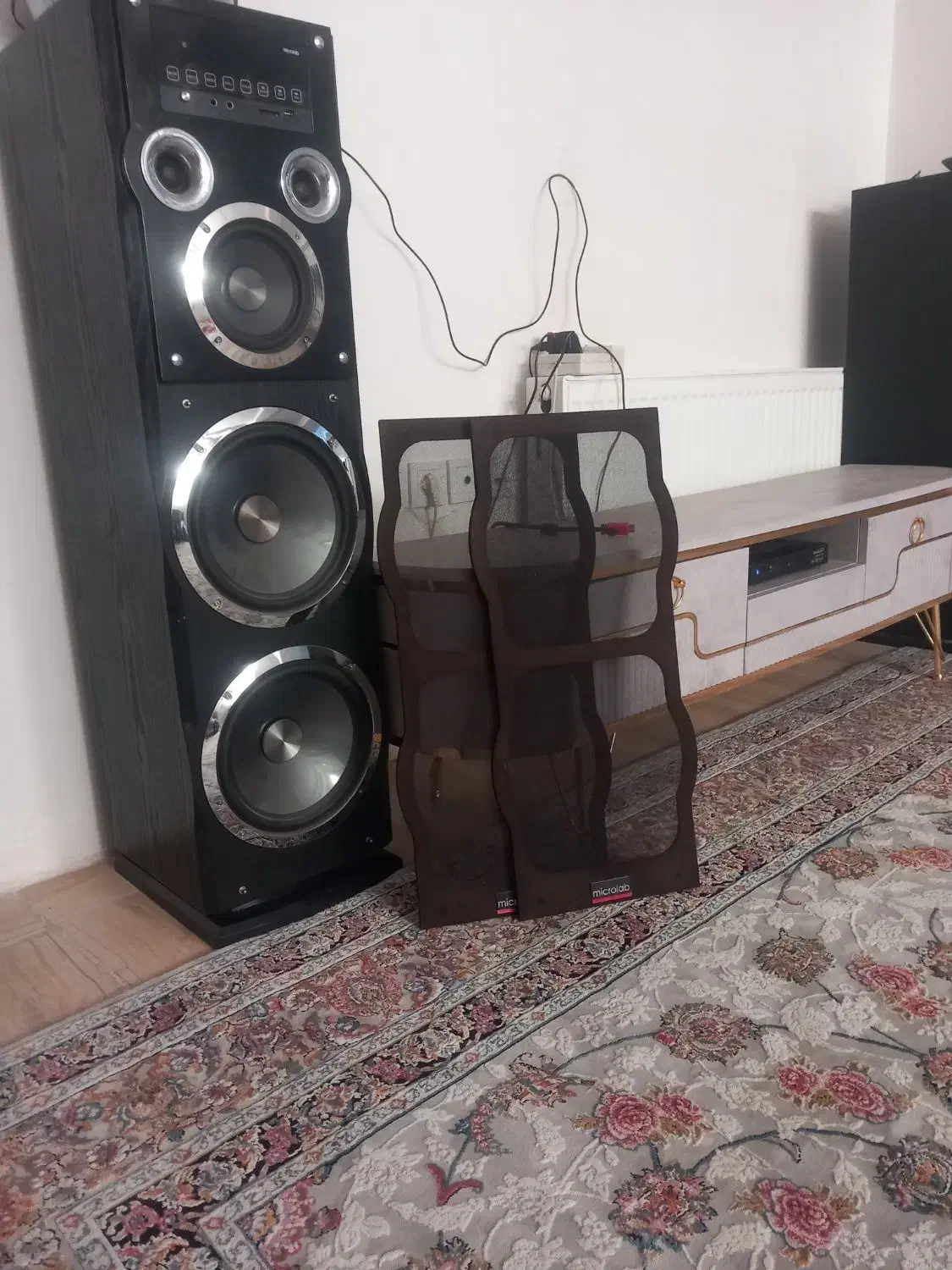 میز تلویزیون و اسپیکر|میز تلویزیون|نسیم‌شهر, |دیوار