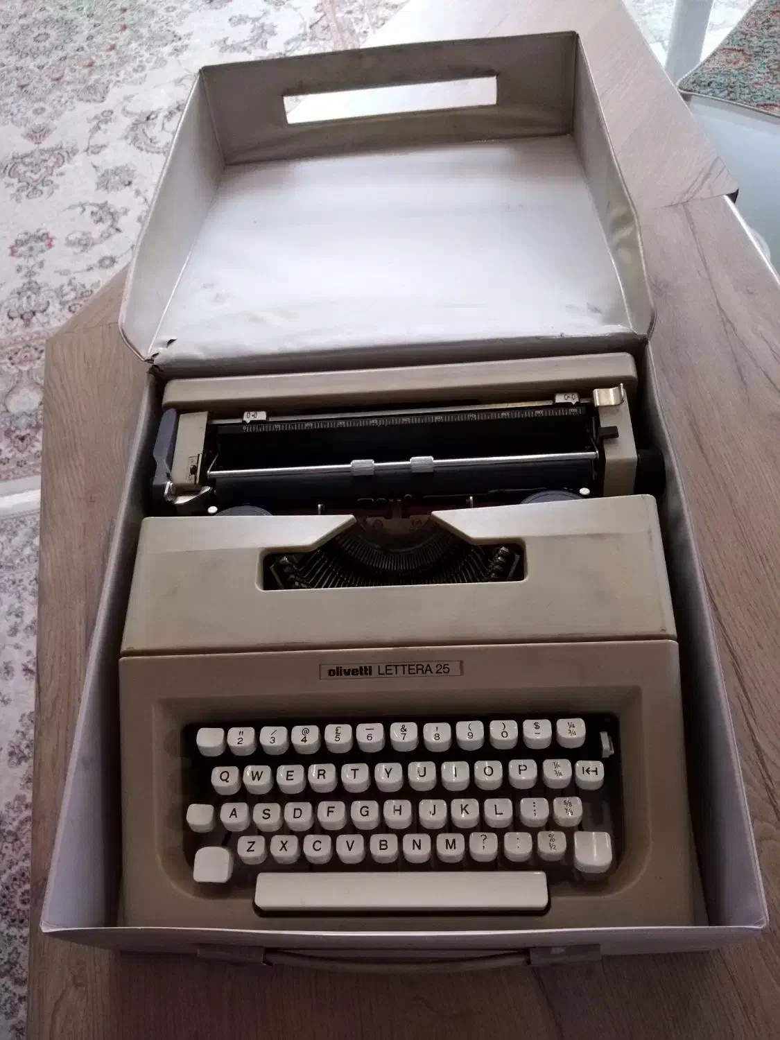 دستگاه تایپ دستی انگلیسی عتیقه -دوربین عکاسی عتیقه|کلکسیون اشیاء عتیقه|مشهد, الهیه|دیوار