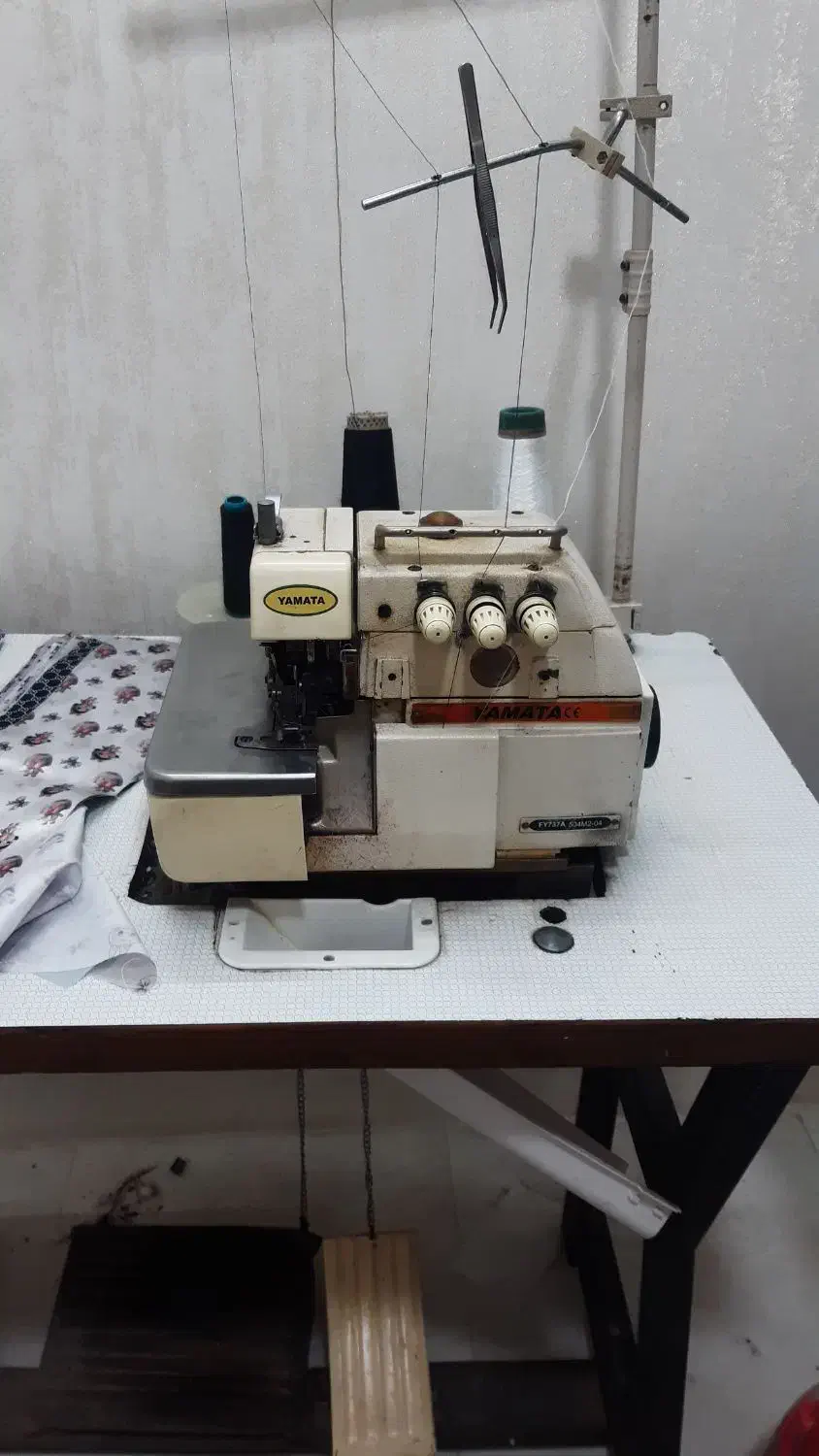 چرخ سردوز سه نخ یاماتا|چرخ خیاطی و ریسندگی|مشهد, حسین‌آباد|دیوار