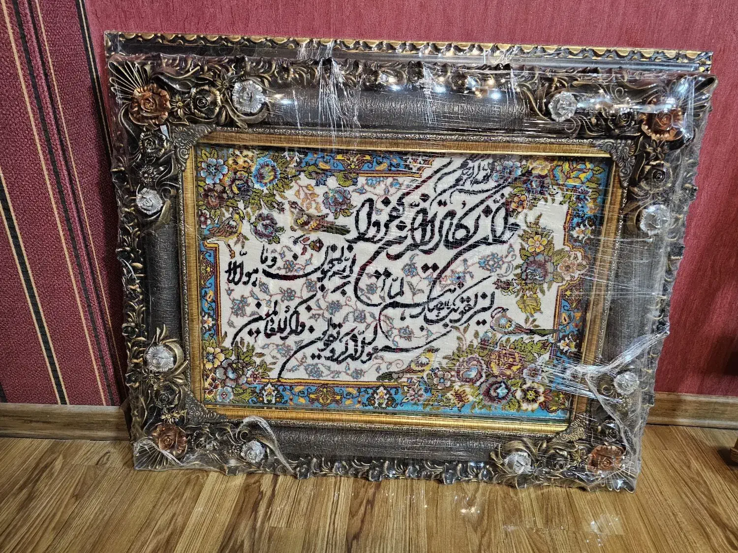 تابلو فرش نو و استفاده نشده، مفت قیمت قاب رو گفتم|تابلو فرش|مشهد, جانباز|دیوار