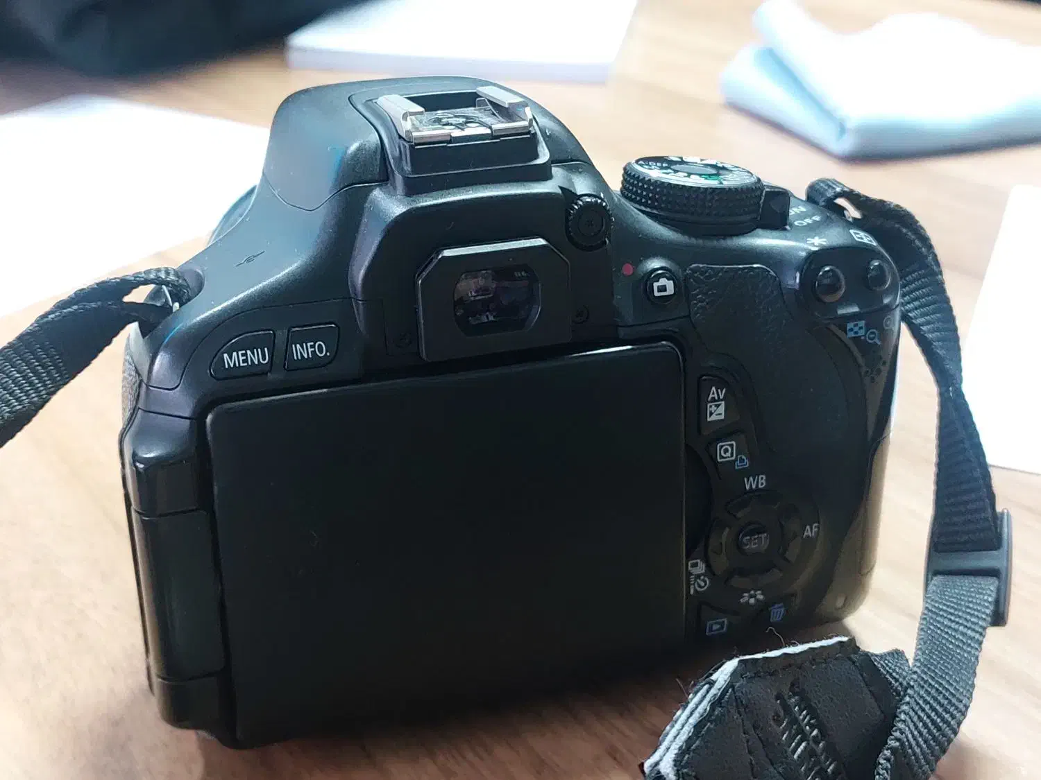 دوربین 600D  با بنز ۵۵*۱۸|دوربین عکاسی و فیلم‌برداری|زنجان, |دیوار