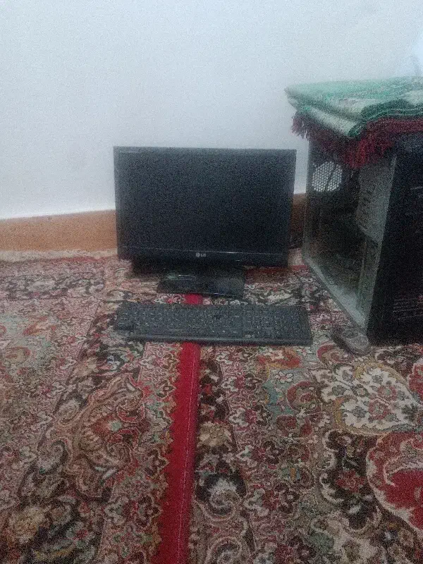 یک عدد سیستم خانگی|رایانه رومیزی|زابل, |دیوار