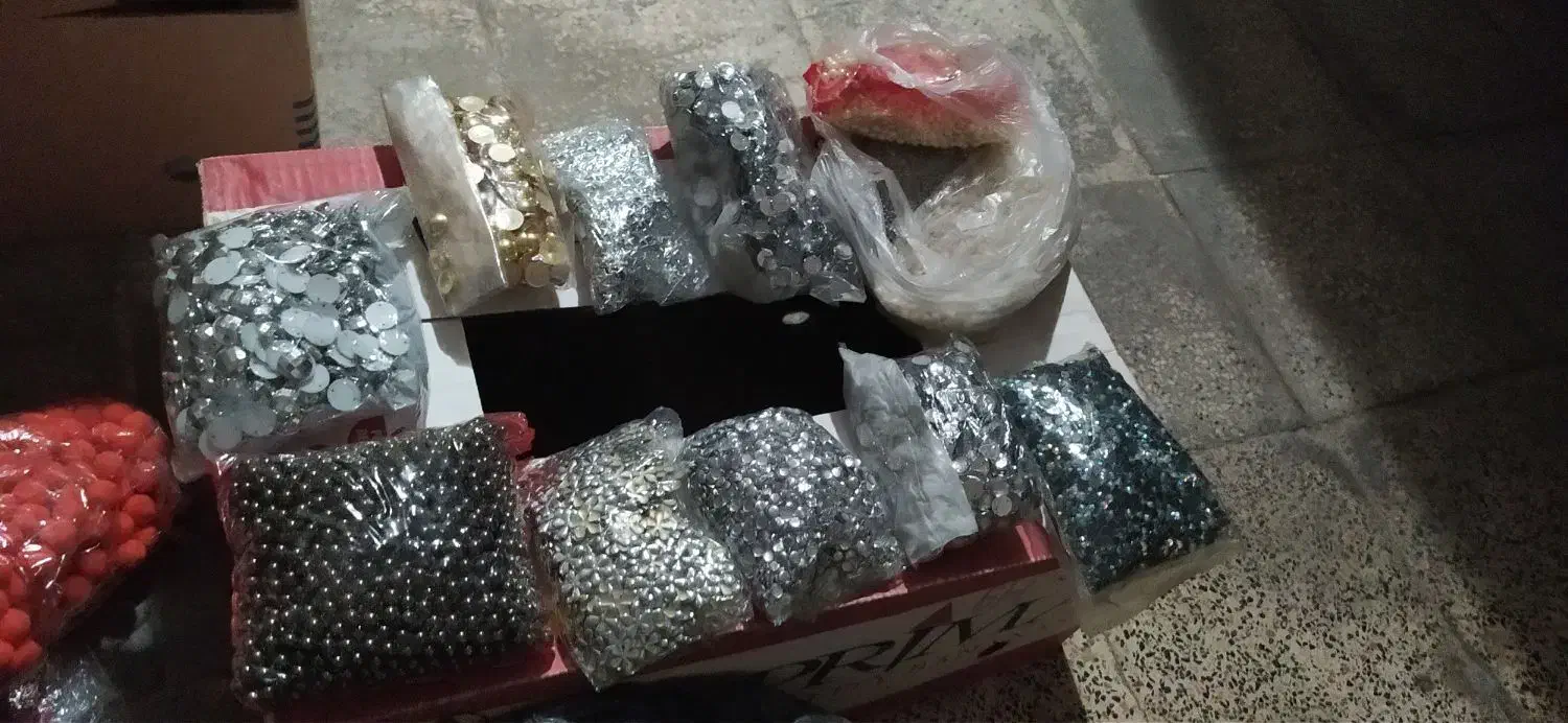 وسایل خرازی و خیاطی|لوازم خیاطی و بافتنی|تیران, |دیوار