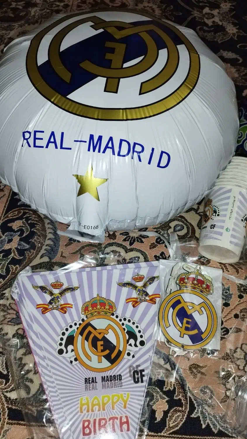 تم تولد رئال مادرید|اسباب‌بازی بچه|تهران, هلال احمر|دیوار