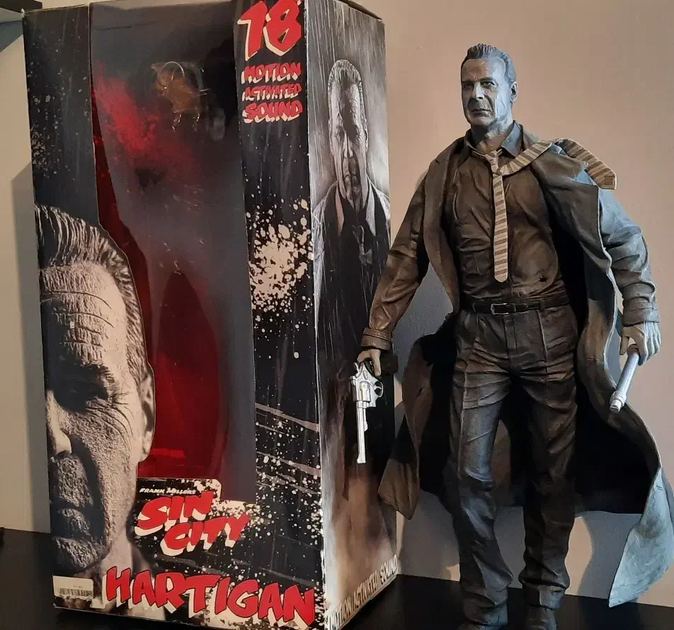 اکشن فیگور Sincity neca نکا|اسباب‌‌بازی|تهران, سازمان برنامه جنوبی|دیوار