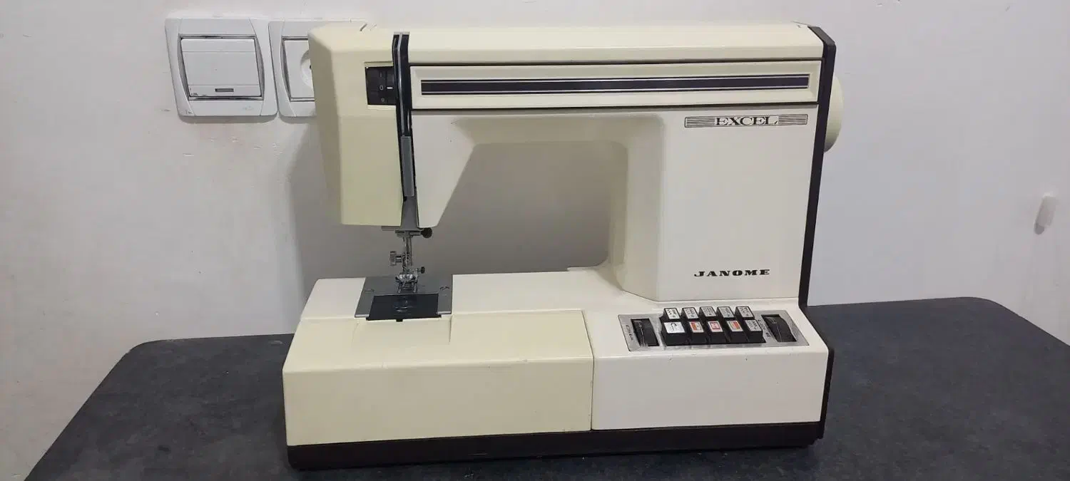 چرخ ژانومه ۶۲۵|چرخ خیاطی و ریسندگی|قائن, |دیوار