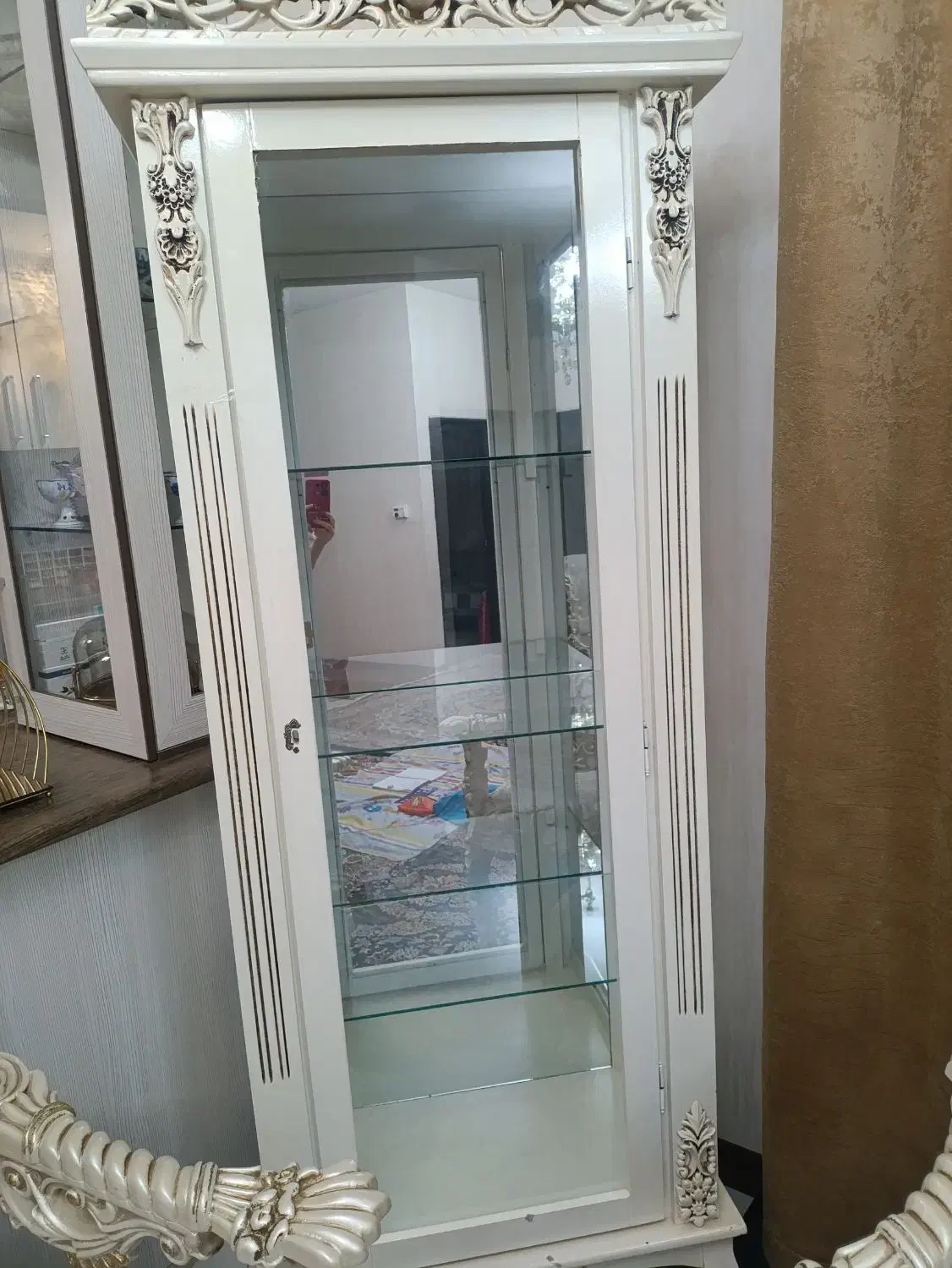 ویترین سفیدسالم|بوفه، ویترین، کنسول|پرند, فاز ۵|دیوار