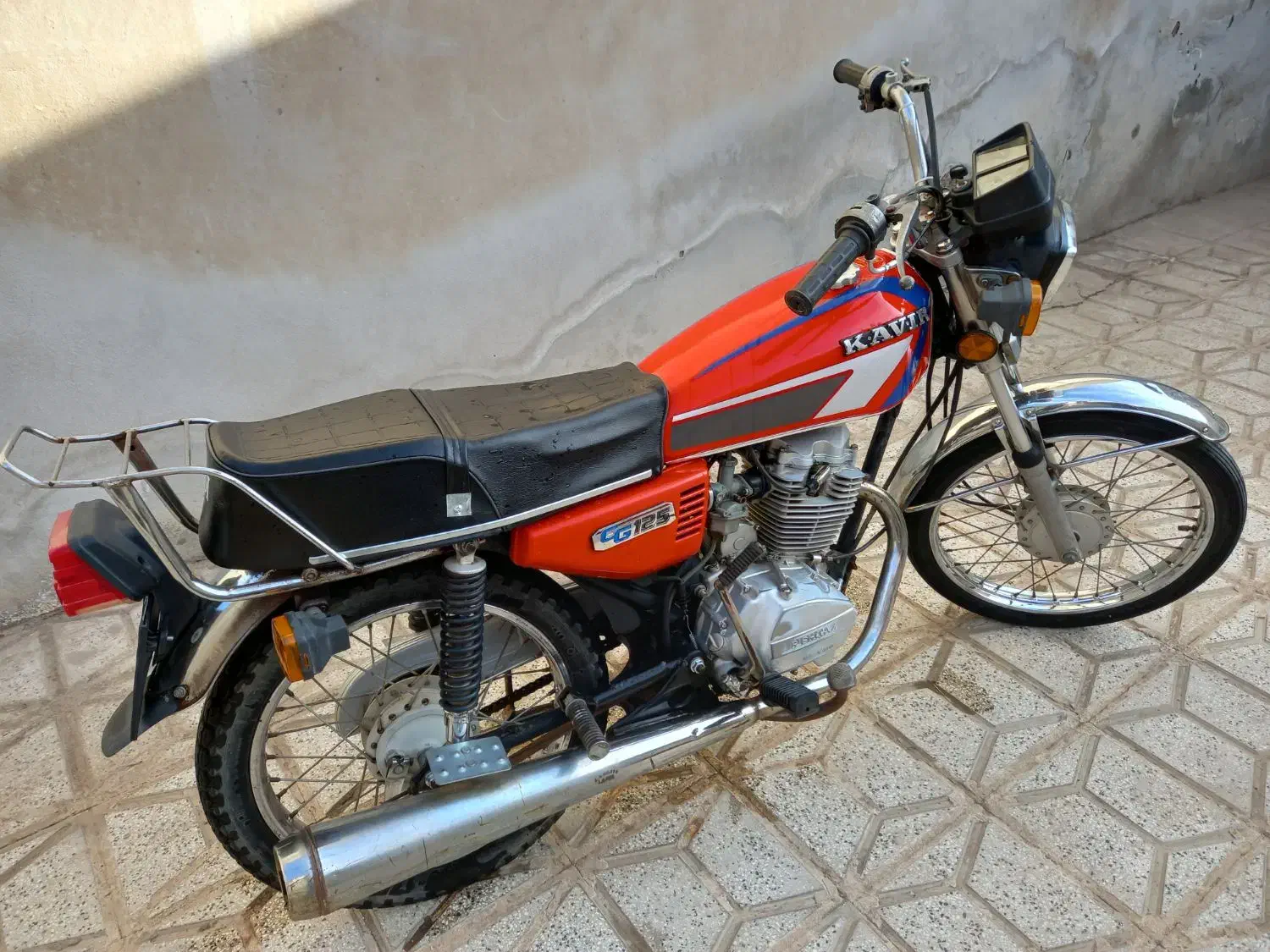 موتور حدود ۸ ساله تو پارگینگ خواب بود  همه فابریک|موتورسیکلت|نیشابور, شهرک بهارستان|دیوار