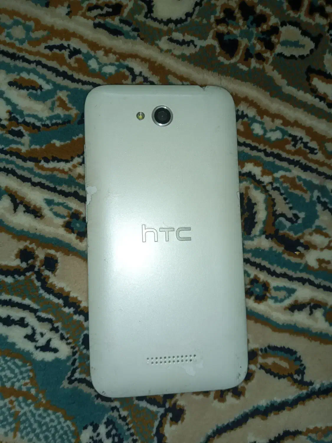 HTC تمیز روشن میشه بالا نمیاره تفوافقی|موبایل|تهران, دولاب|دیوار