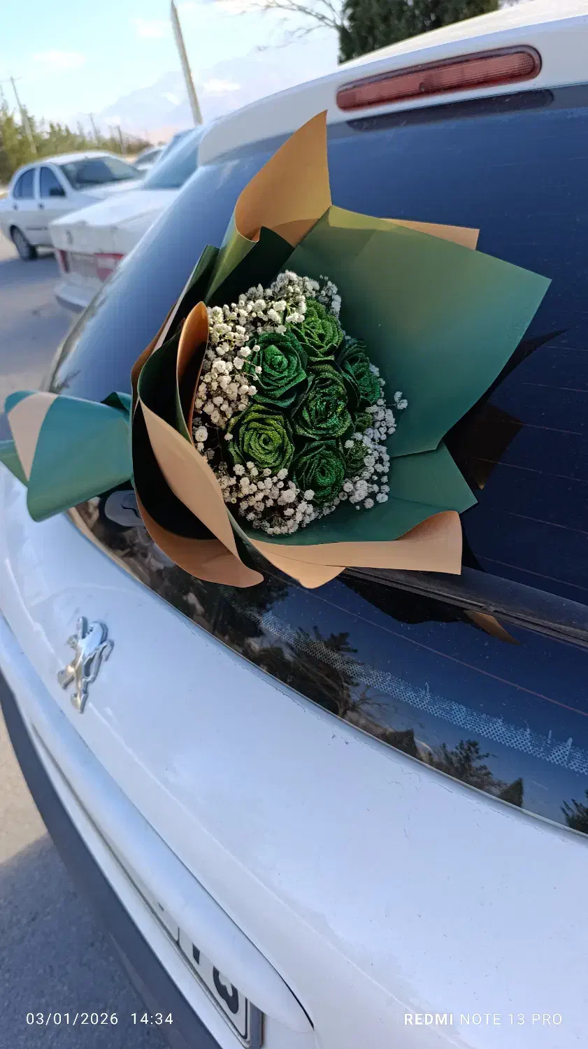 دسته گل های روبانی زیبا|گل مصنوعی|کرمان, |دیوار