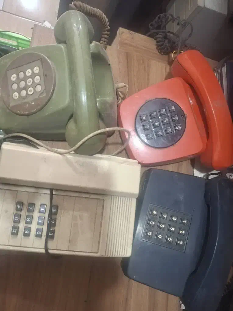 چراغ ها ضد آب در سه رنگ امپلی و تلفن و فرز و|ابزارآلات|گنبد کاووس, |دیوار