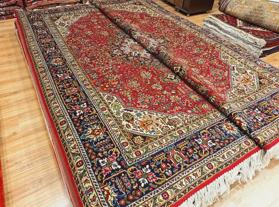 جفت فرش دستباف لاکی رنگ|فرش|تهران, اکباتان|دیوار