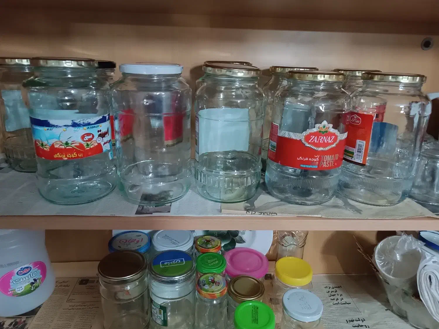 شیشه خالی|ظروف نگهدارنده، پلاستیکی، یک‌بارمصرف|سقز, |دیوار