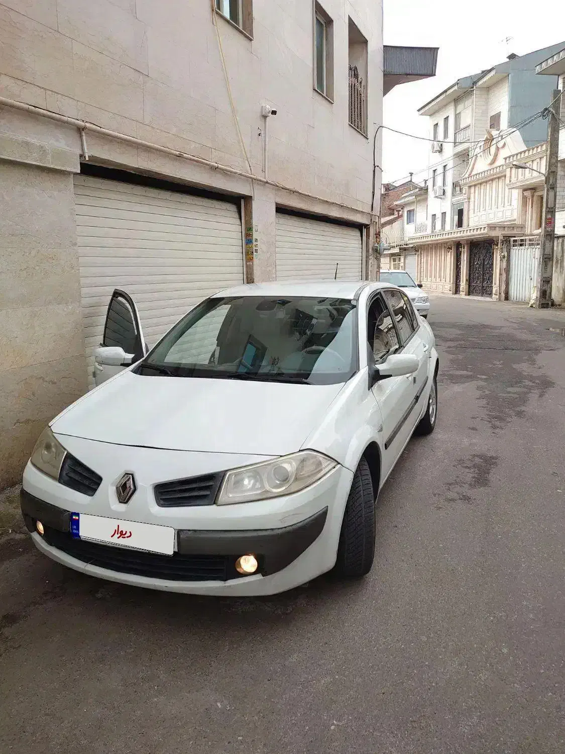 مگان ۲۰۰۰اتومات مدل۹۰|خودرو سواری و وانت|رشت, کاکتوس|دیوار