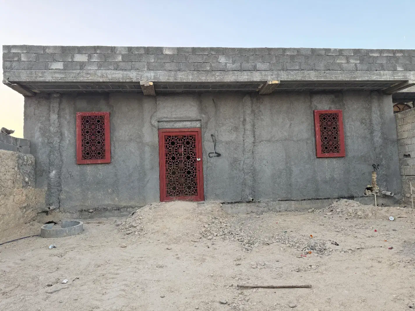 فروش دو عدد پنجره ودرب سالن به ابعاد ۲.۳۰*۱.۳۰|مصالح و تجهیزات ساختمان|لامرد, |دیوار