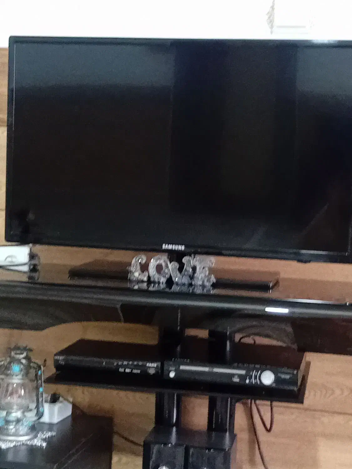 تلویزیون ۱ل ای دی سامسونگ ۳۲اینچ همراه با دیجیتال|تلویزیون و پروژکتور|مهربان, |دیوار