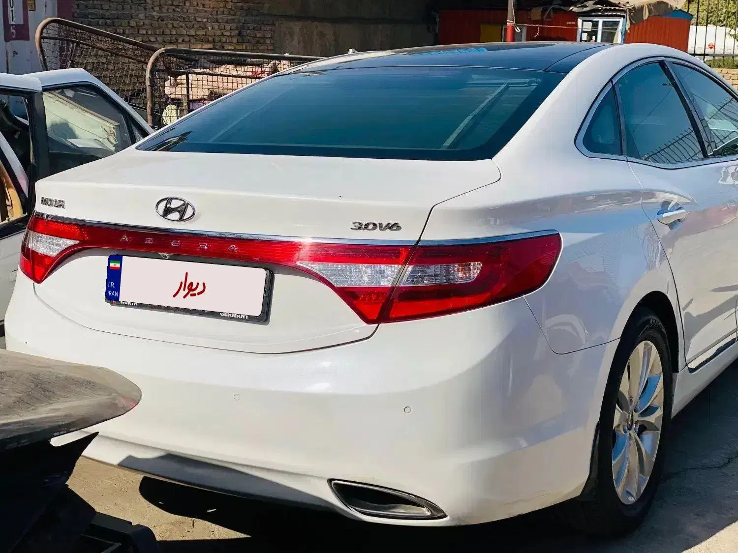 هیوندای‌تصادفی‌۲۰۱۲‌گرنجور‌ روشن‌حرکت|خودرو سواری و وانت|تهران, اکباتان|دیوار