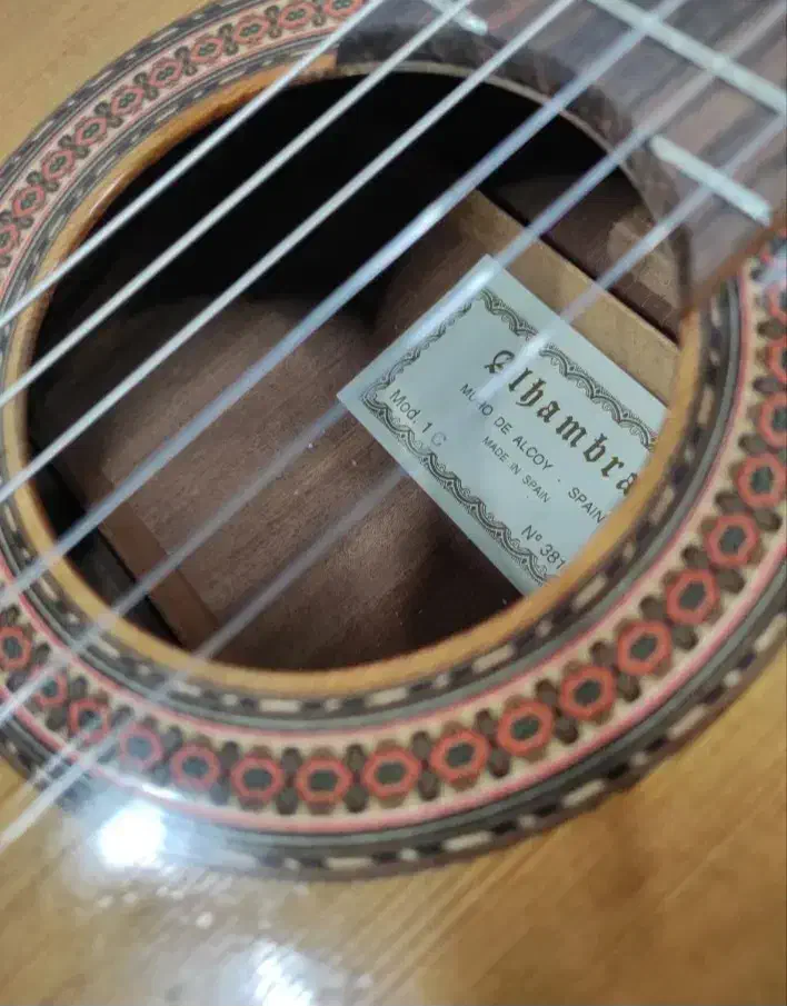 گیتار الحمرا|گیتار، بیس، امپلیفایر|کرمان, |دیوار