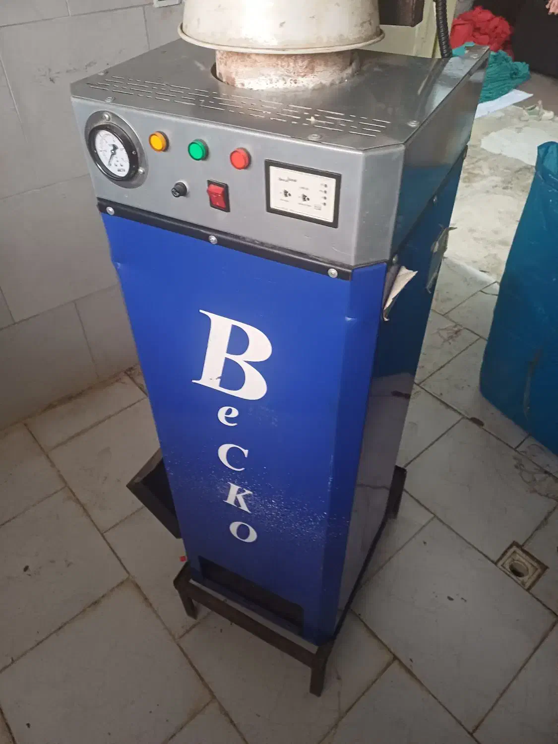 چرخ خیاطی و دیگ بخار80 لیتری|چرخ خیاطی و ریسندگی|محمدشهر, سیدآباد|دیوار