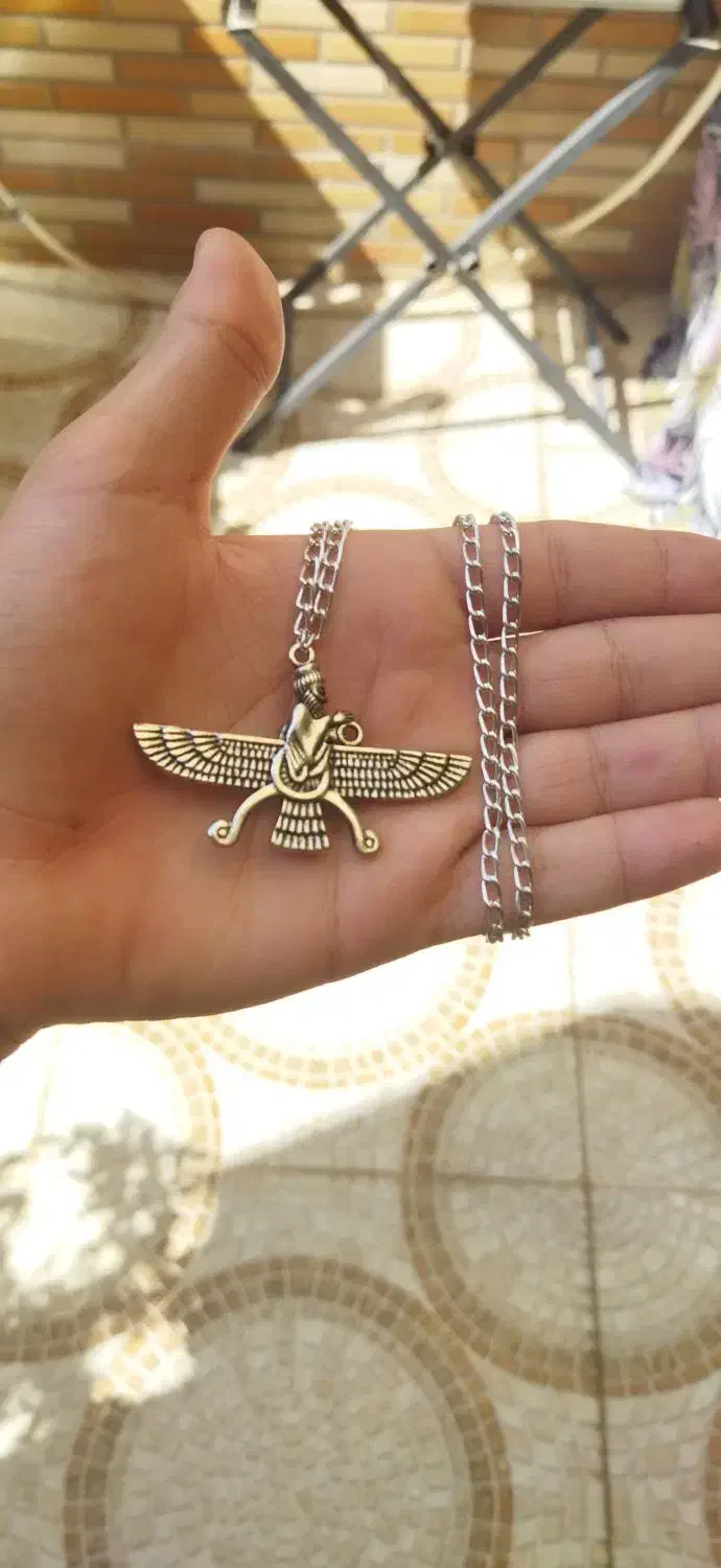 گردنبند استیل رنگ ثابت هخامنشیان طرح فروهر|بدلیجات|ارومیه, |دیوار