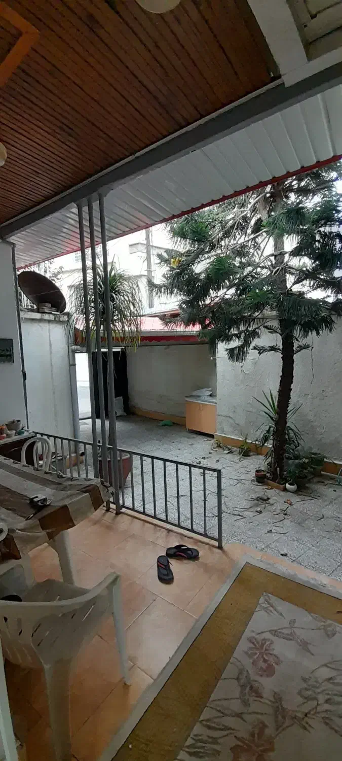 خانه ویلایی با پارکینگ خیابان لاکانی|فروش خانه و ویلا|رشت, لاکانی|دیوار