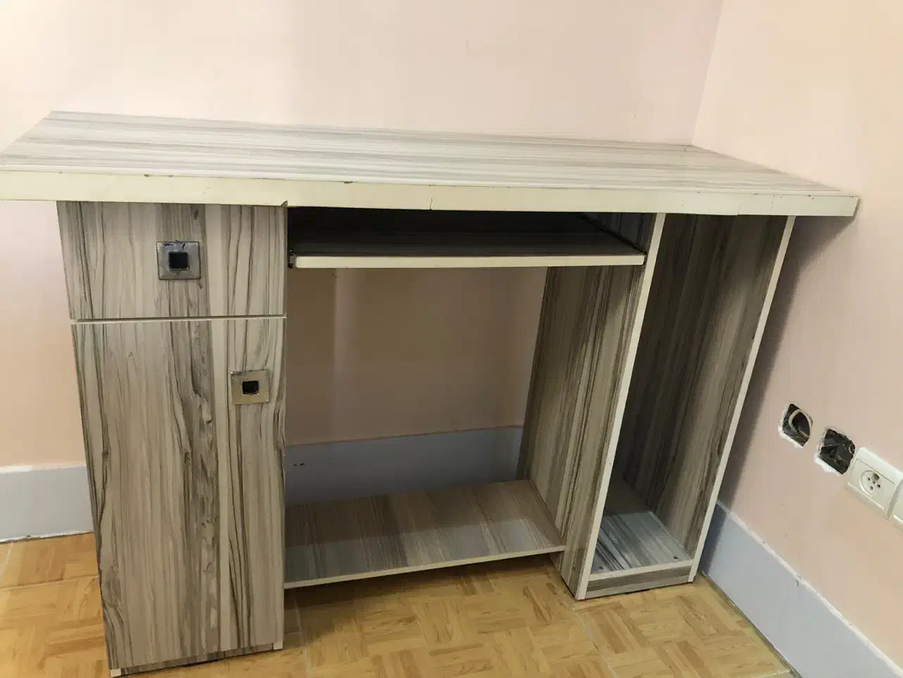 میز کار|میز تحریر و کامپیوتر|گنبد کاووس, |دیوار