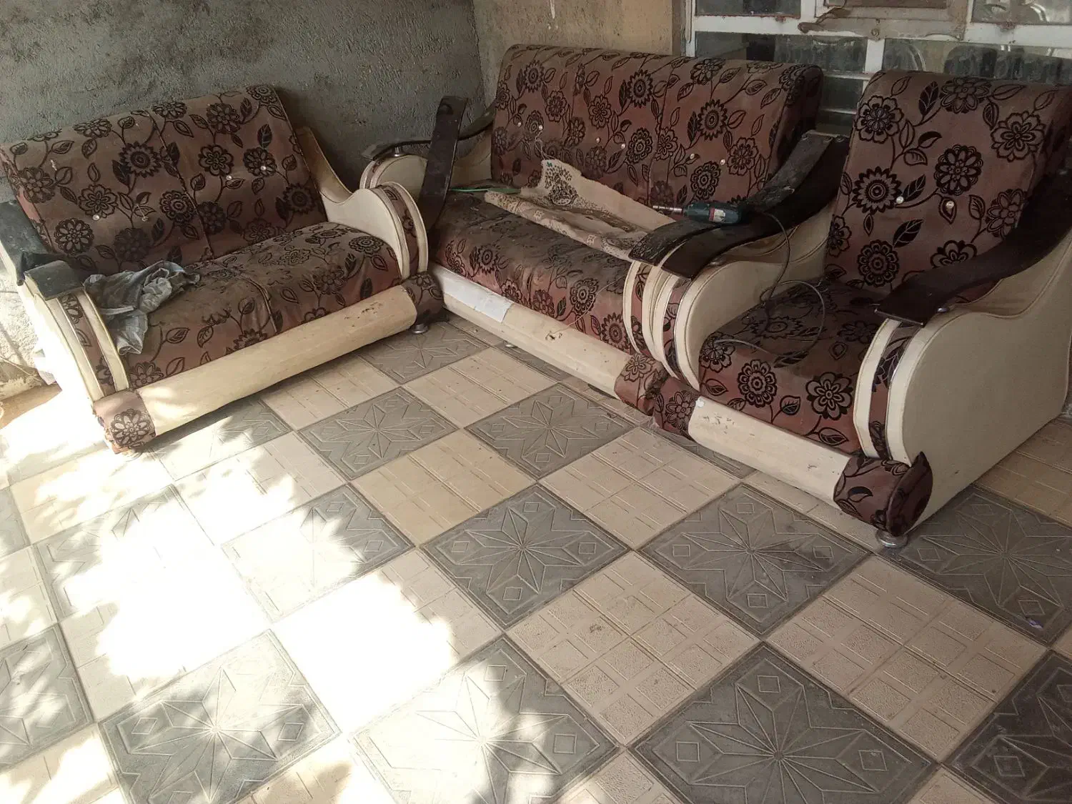 مبل|مبلمان خانگی و میز عسلی|اسحاق آباد, |دیوار