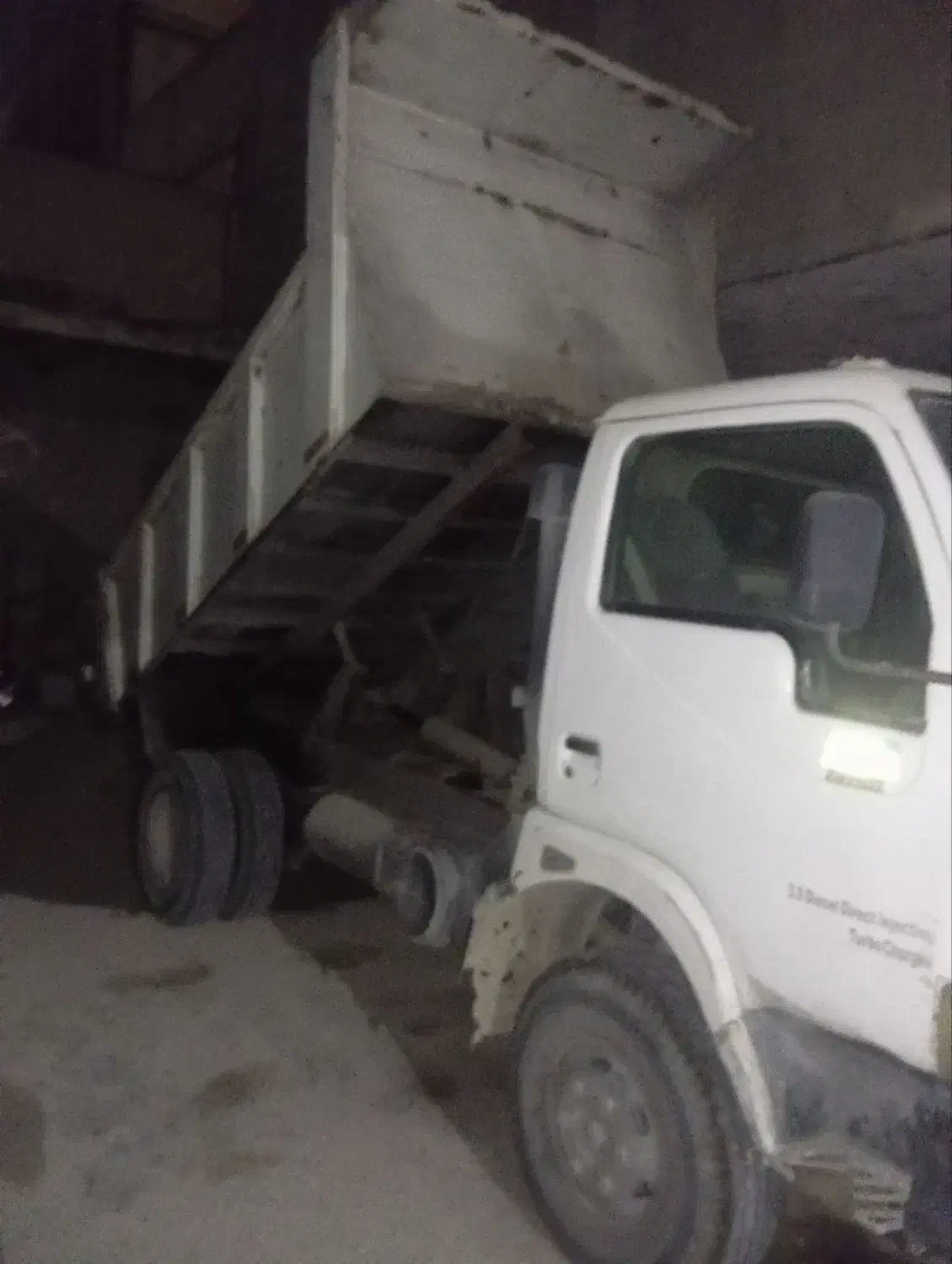 ماسه خاوری ۱۷۰۰ میلیون|عمده‌فروشی|اسلام‌شهر, شهرک امام حسین (میان آباد)|دیوار