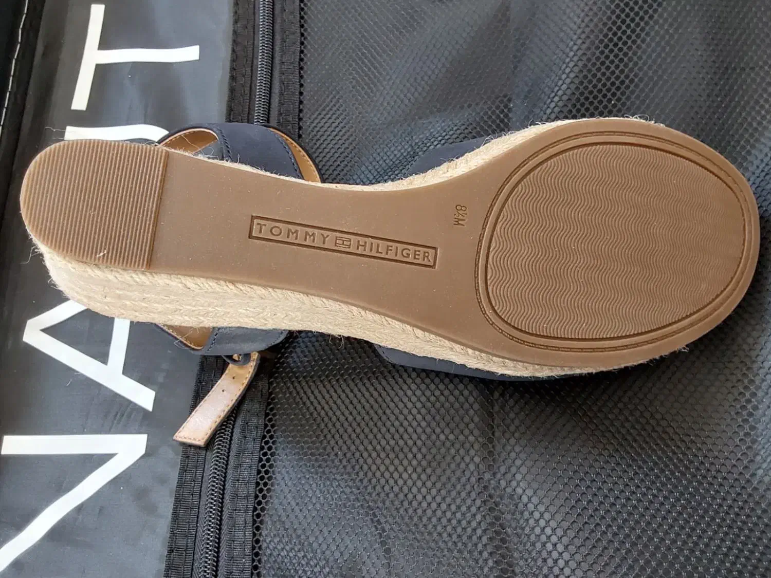 کفش زنانه تامی سایز ۴۰|کیف، کفش، کمربند|شاهین‌شهر, پاسداران|دیوار