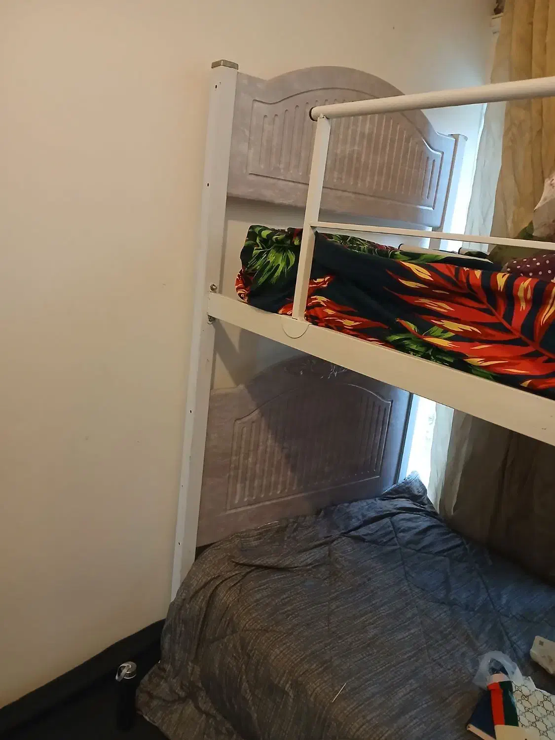 سرویس خواب|تخت و سرویس خواب|ری, فیروزآبادی|دیوار