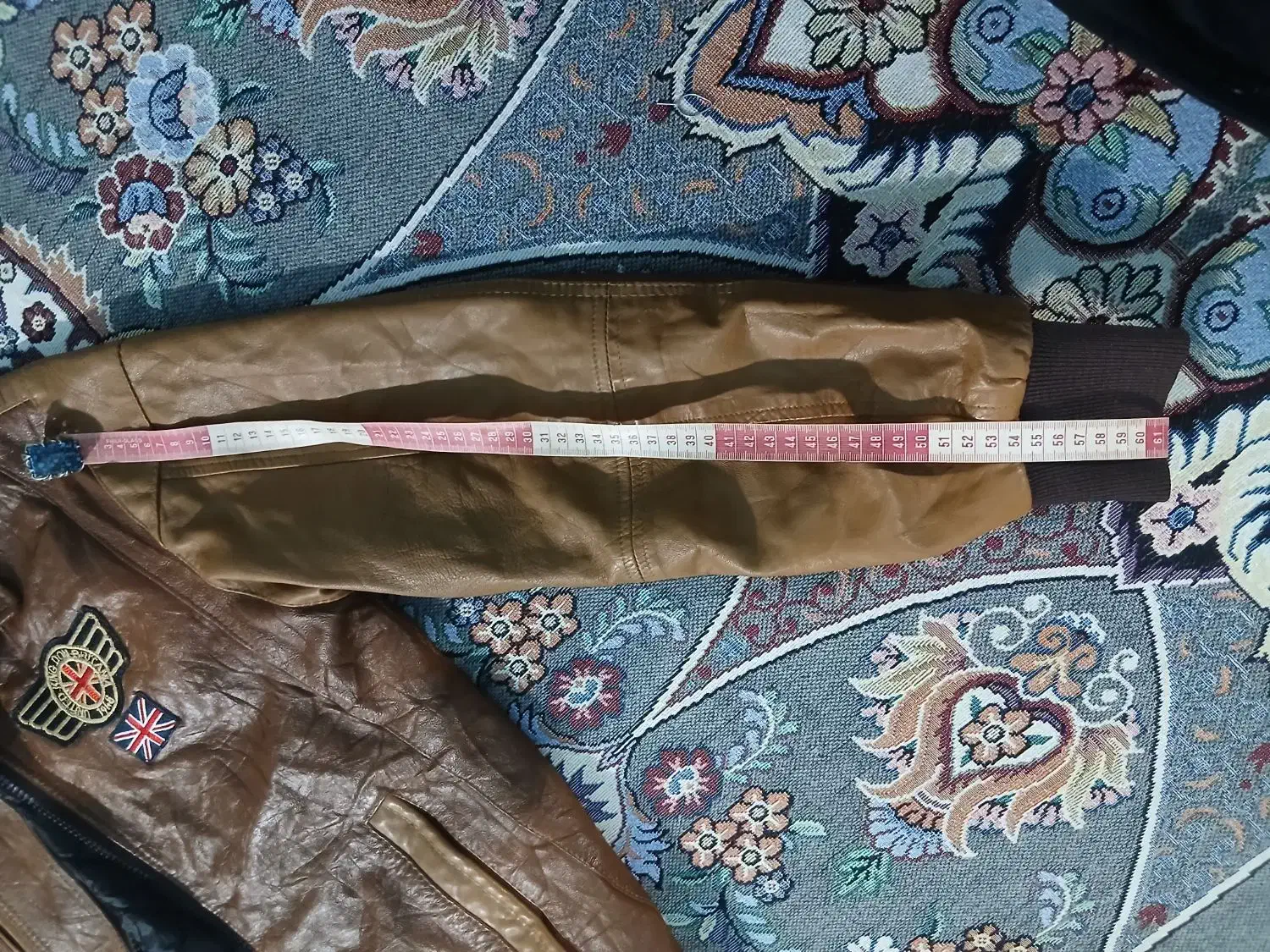 کاپشن چرم|لباس|سراوان, |دیوار