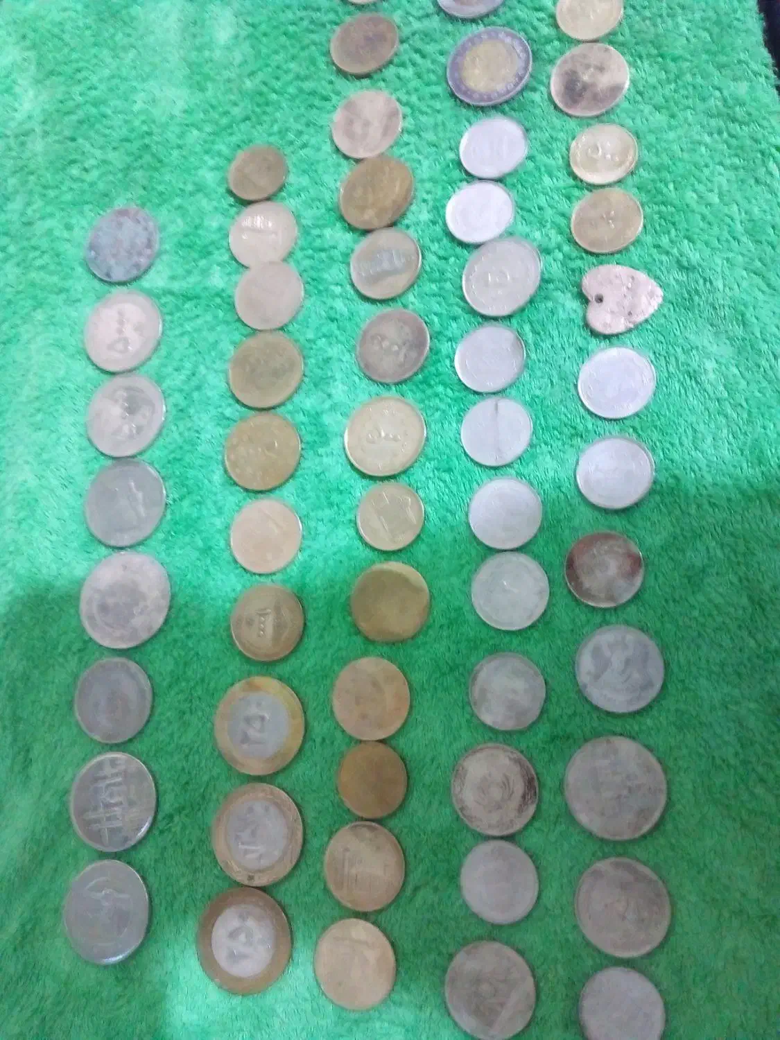 تعدادی انگشتر نقره و تیتانیم وسکه موجود|کلکسیون اشیاء عتیقه|ساری, |دیوار