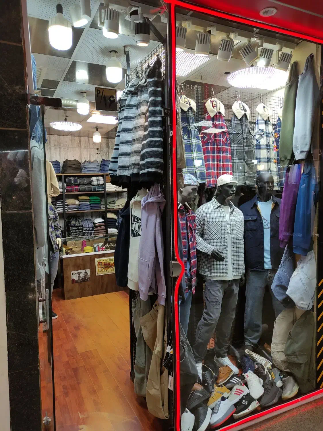 واگذاری مغازه پاساژ ارگ|فروشگاه و مغازه|کرمانشاه, |دیوار