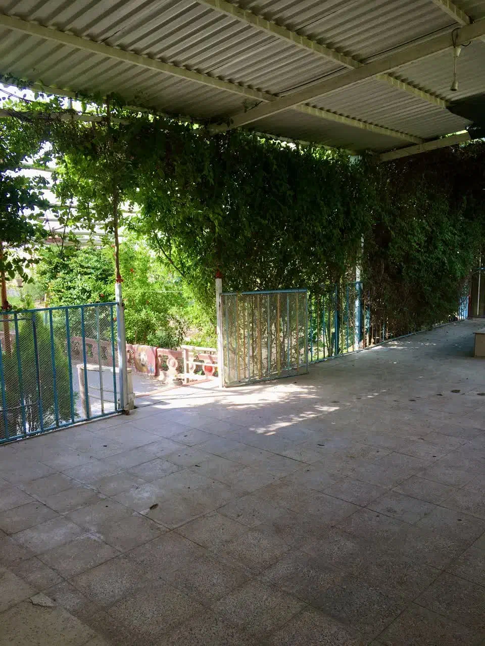 تنها باغ داخل شهر با آب و برق و گاز شهری اختصاصی|فروش خانه و ویلا|اصفهان, خاتون‌آباد|دیوار