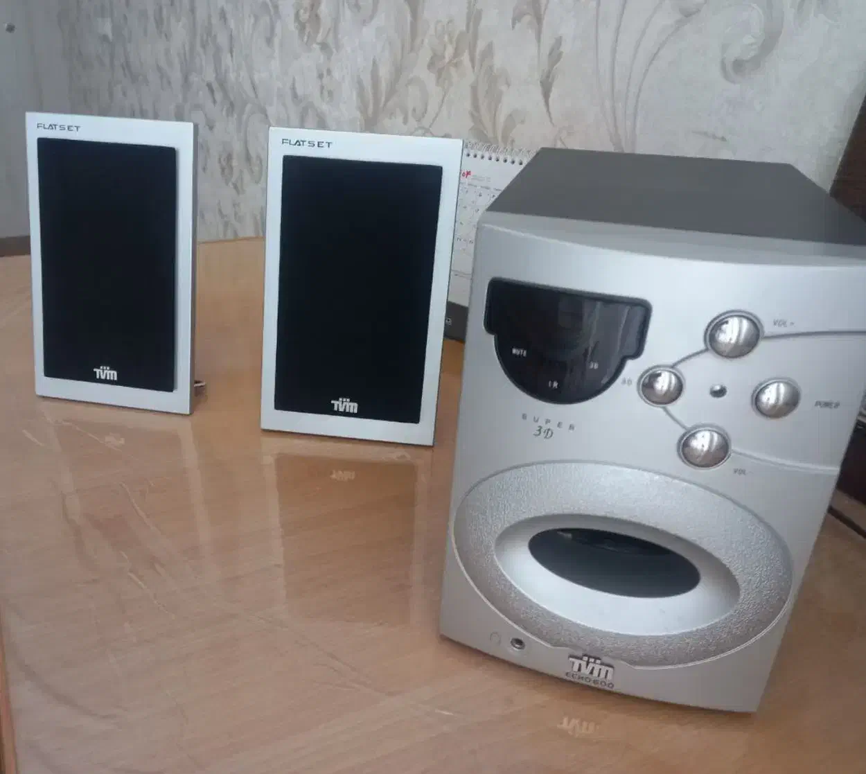 میز کامپیوتر .باند .صفحه کلید|قطعات و لوازم جانبی رایانه|خوانسار, |دیوار