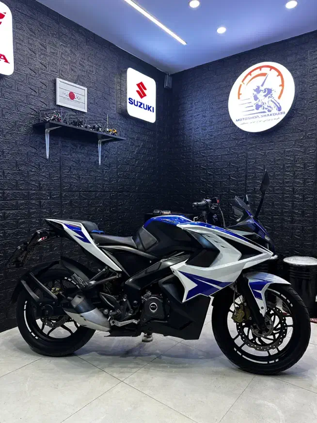 ار اس ۲۰۰ مدل ۱۴۰۰ rs200 ns200 بنلی ۳۰۰ ایروکس|موتورسیکلت|رشت, یخسازی|دیوار