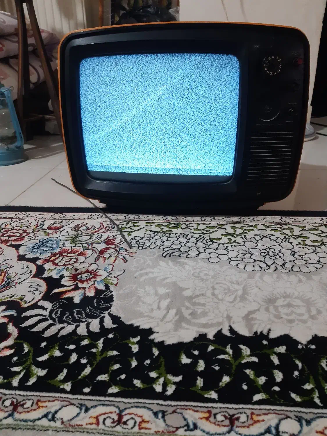 تلویزیون سیاه سفید|تلویزیون و پروژکتور|گرگان, |دیوار